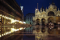 Italien Venedig bei Nacht